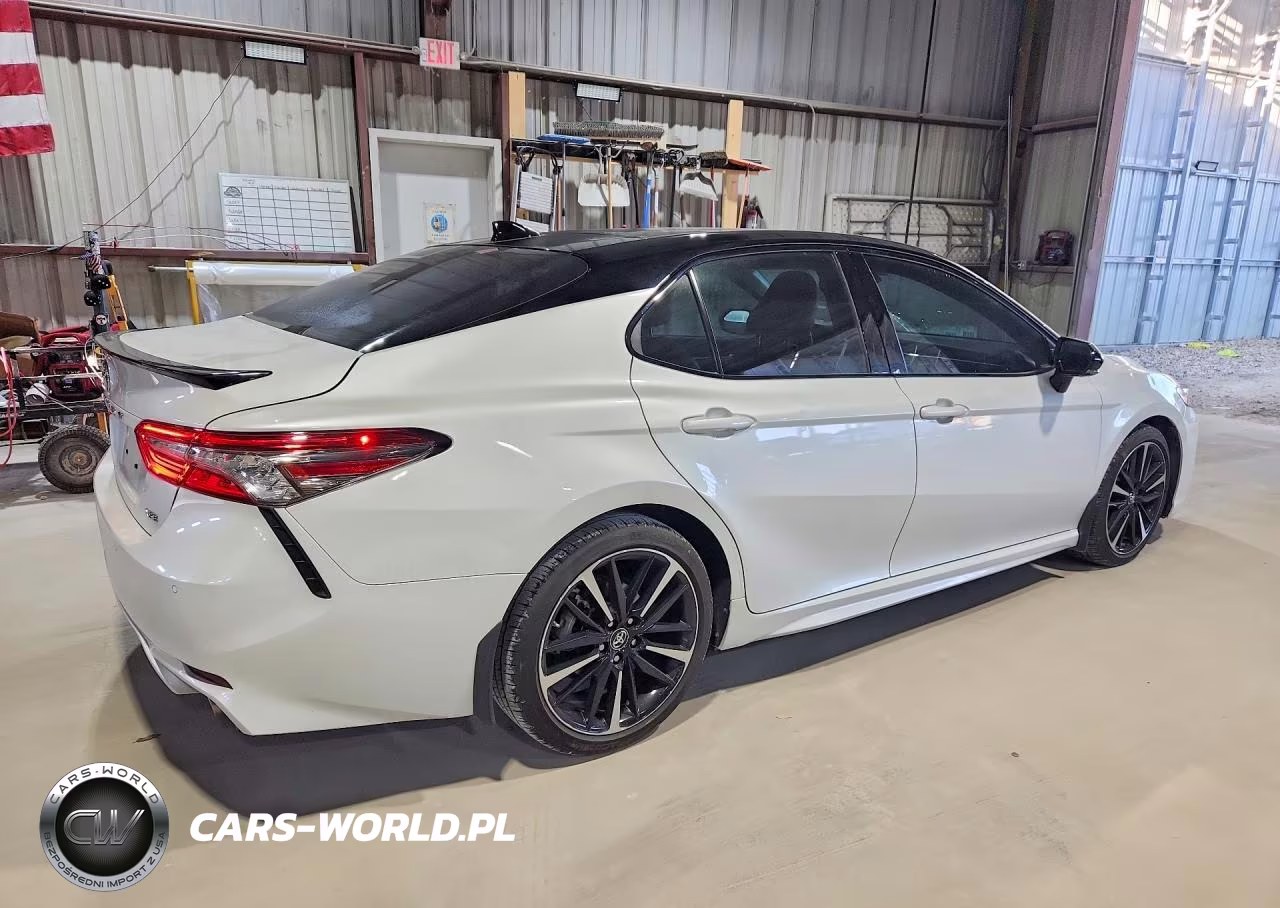 2018 Toyota Camry Xse V6 VIN:4T1BZ1HK4JU012099 - 3