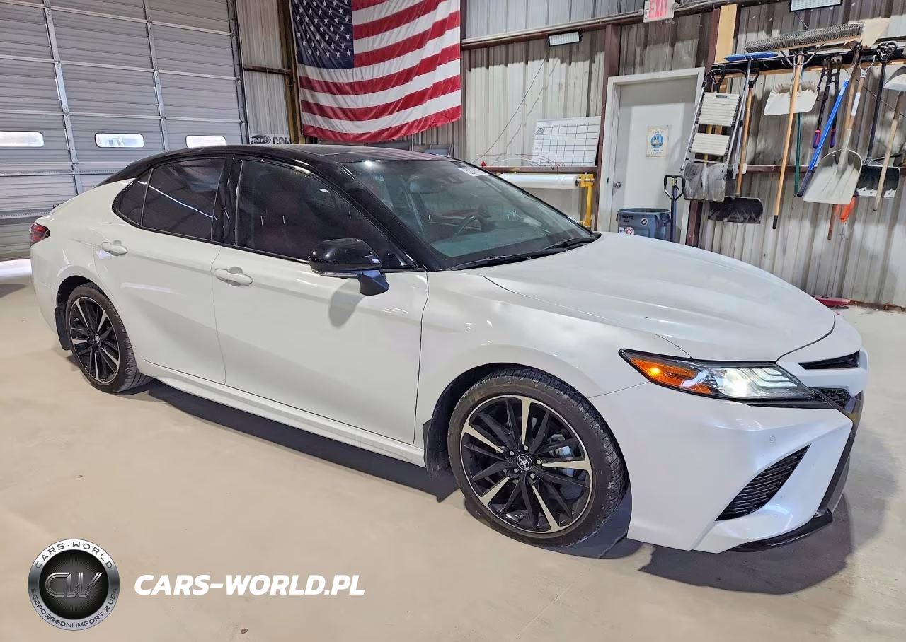 2018 Toyota Camry Xse V6 VIN:4T1BZ1HK4JU012099 - 4