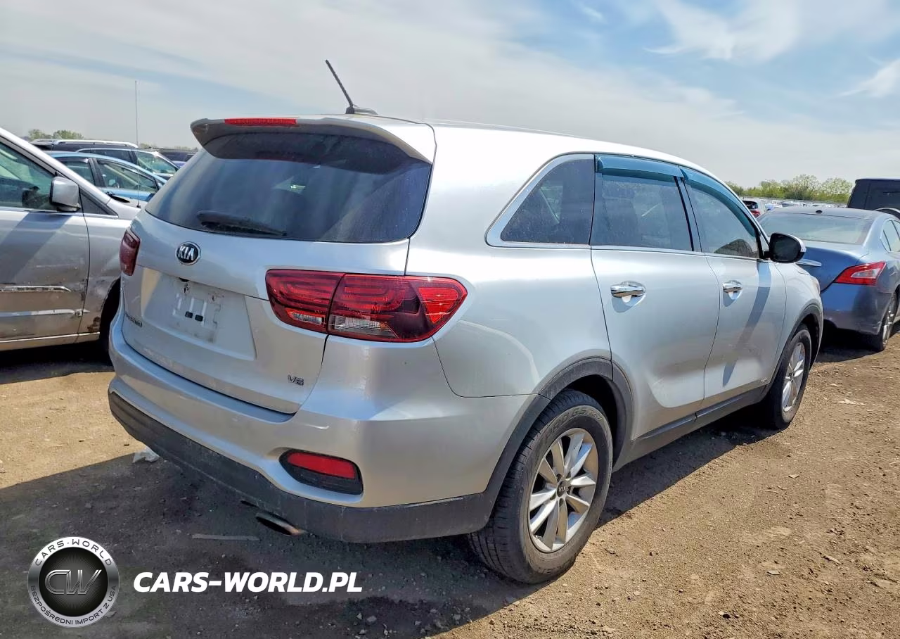 2019 Kia Sorento Lx V6 VIN:5XYPGDA51KG572316 - 3