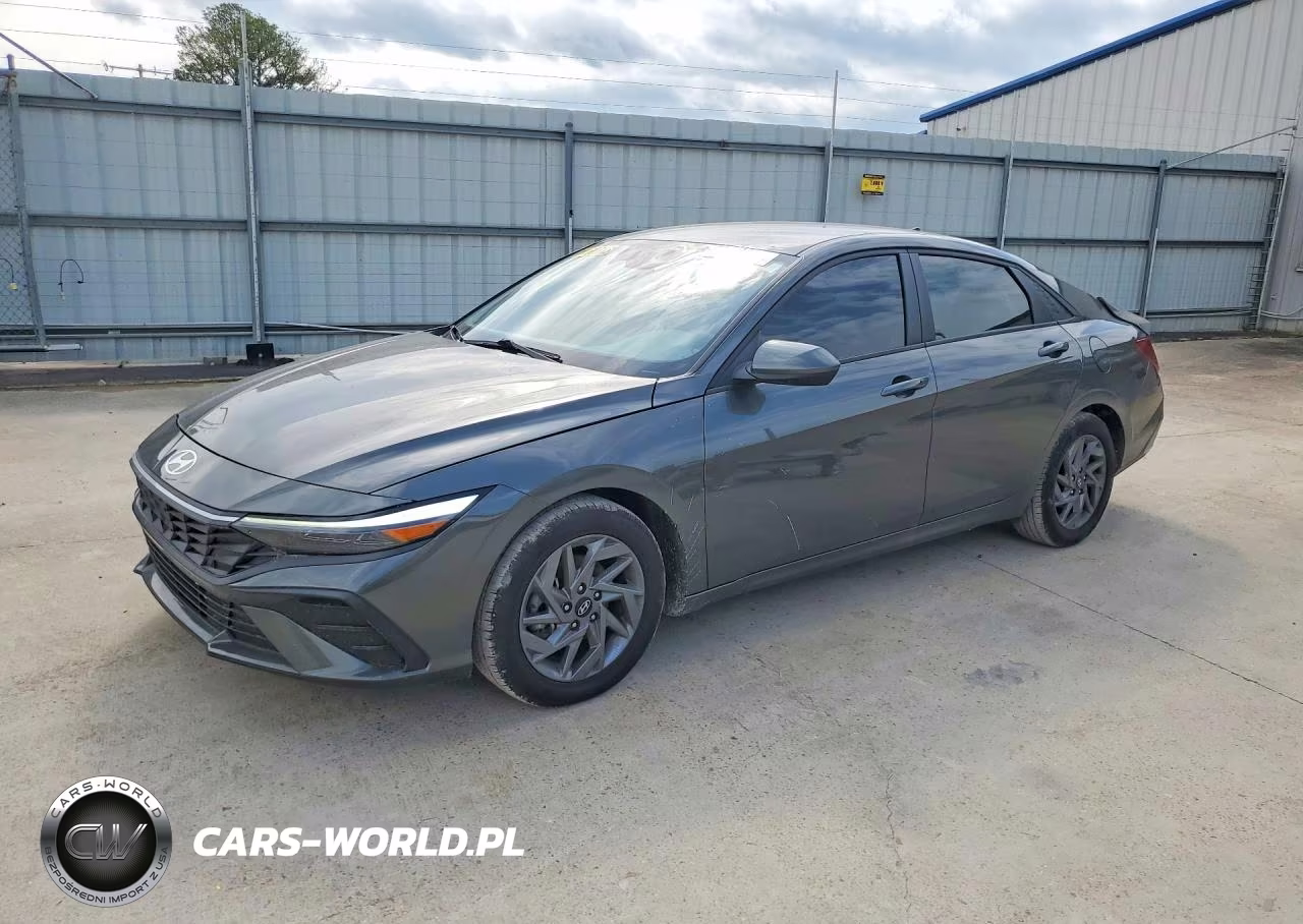 2024 Hyundai Elantra – zdjęcie 1 z 12