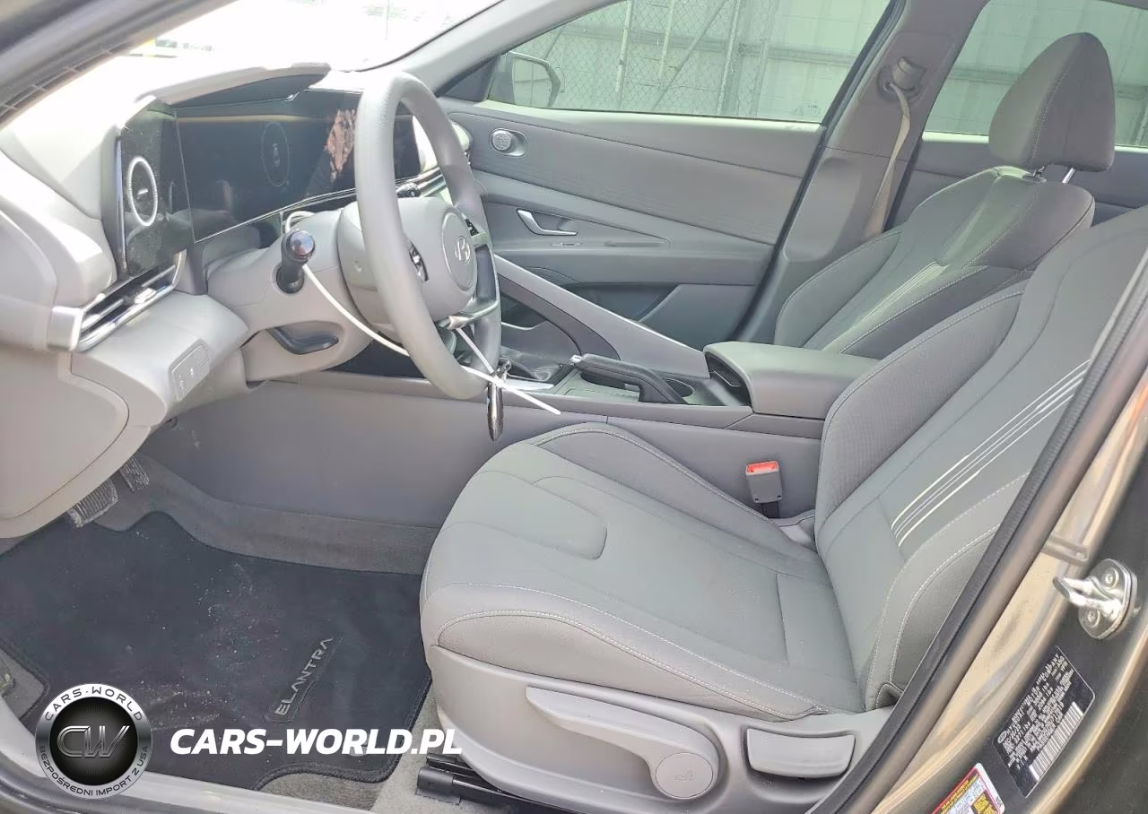 2024 Hyundai Elantra VIN:KMHLM4DG7RU717819 - 7
