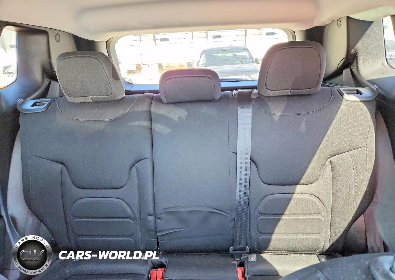2020 Jeep Renegade Latitude VIN:ZACNJBBB0LPL05264 - 10