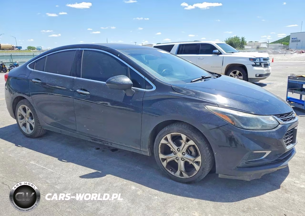 2016 Chevrolet Cruze Premier VIN:1G1BG5SM4G7323902 - 4