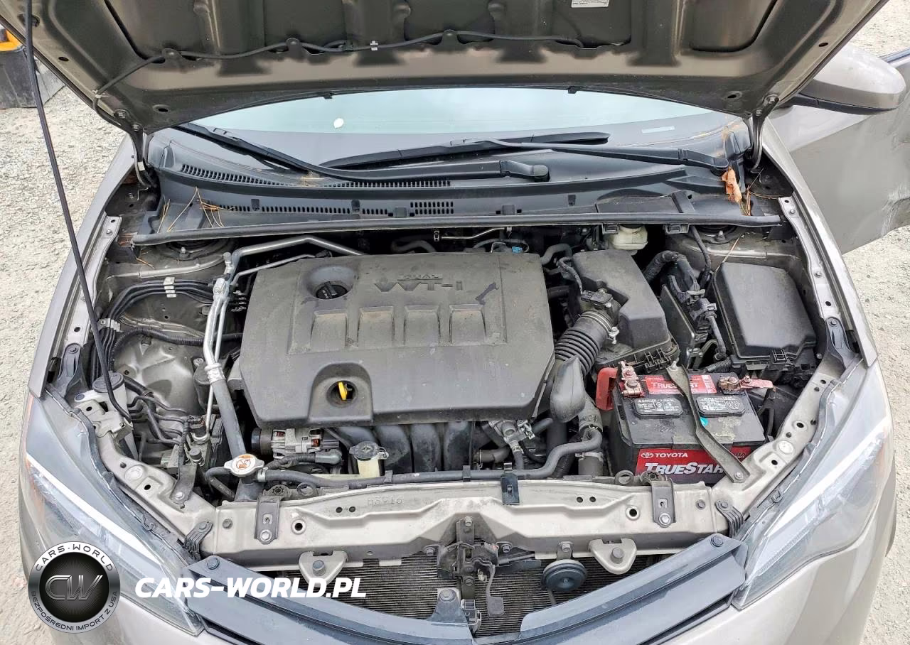 2018 Toyota Corolla Le VIN:2T1BURHE0JC025733 - 11
