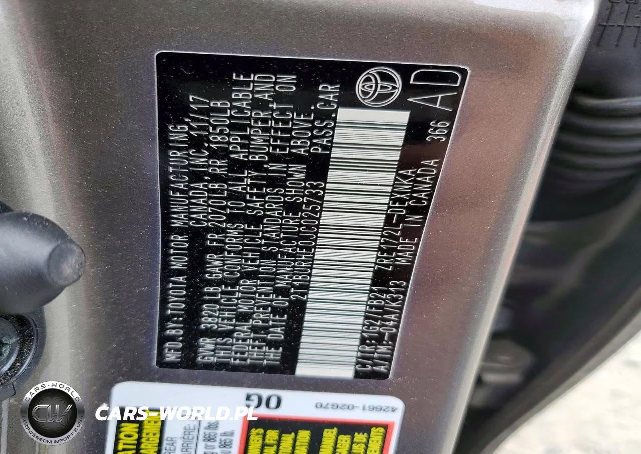 2018 Toyota Corolla Le VIN:2T1BURHE0JC025733 - 12