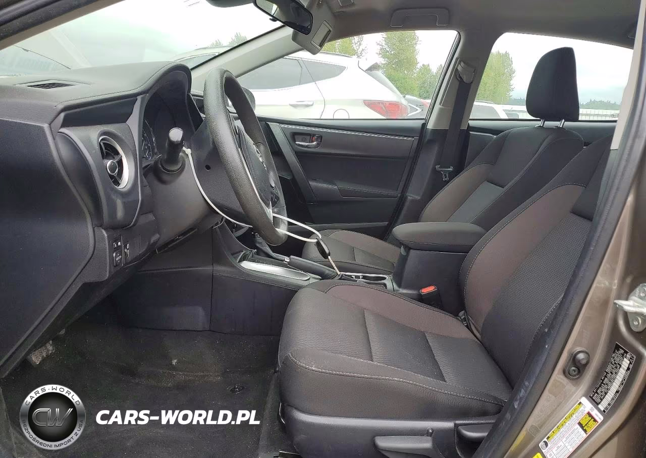 2018 Toyota Corolla Le VIN:2T1BURHE0JC025733 - 7