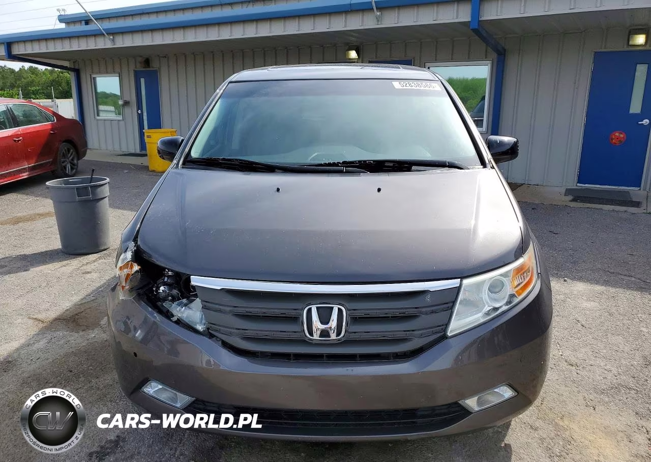 2013 Honda Odyssey Touring VIN:5FNRL5H90DB033067 - 5