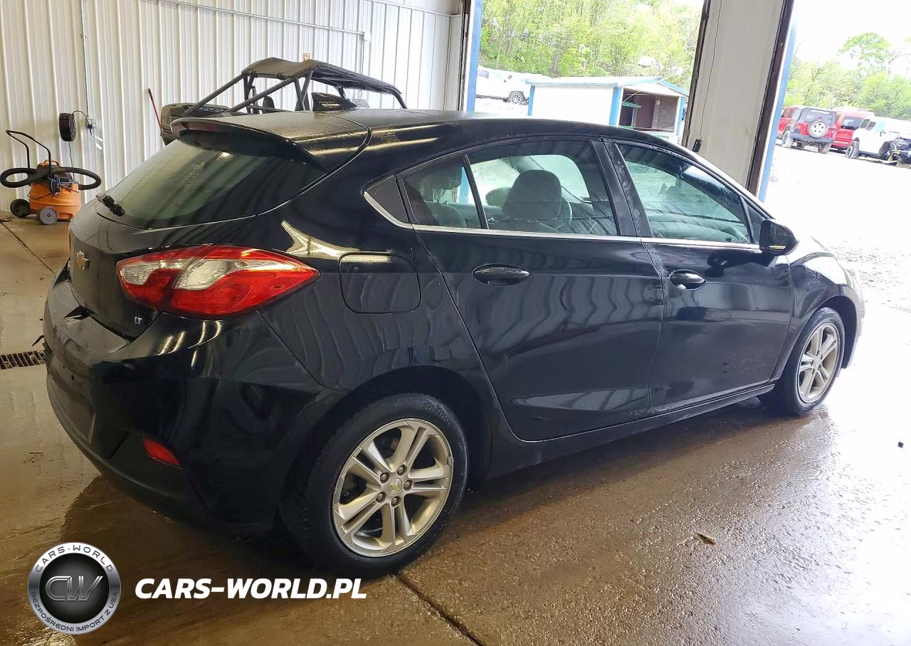 2018 Chevrolet Cruze Lt VIN:3G1BE6SM7JS649987 - 3