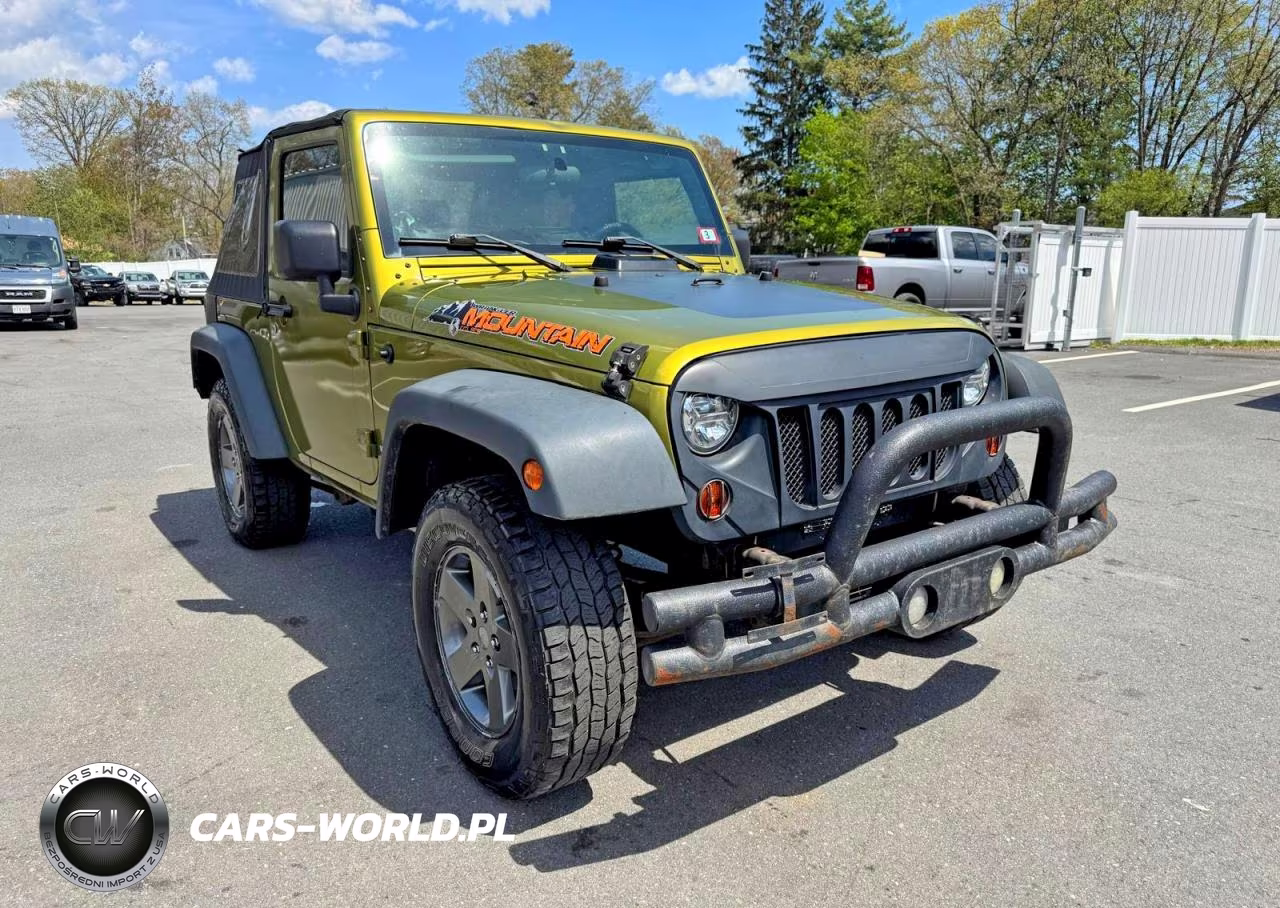 2010 Jeep Wrangler Sport VIN:1J4AA2D16AL201301 - 4