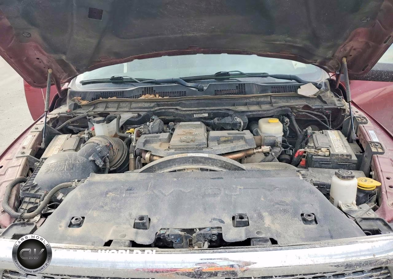 2018 Ram 3500 Laramie VIN:3C63RRML7JG132415 - 11
