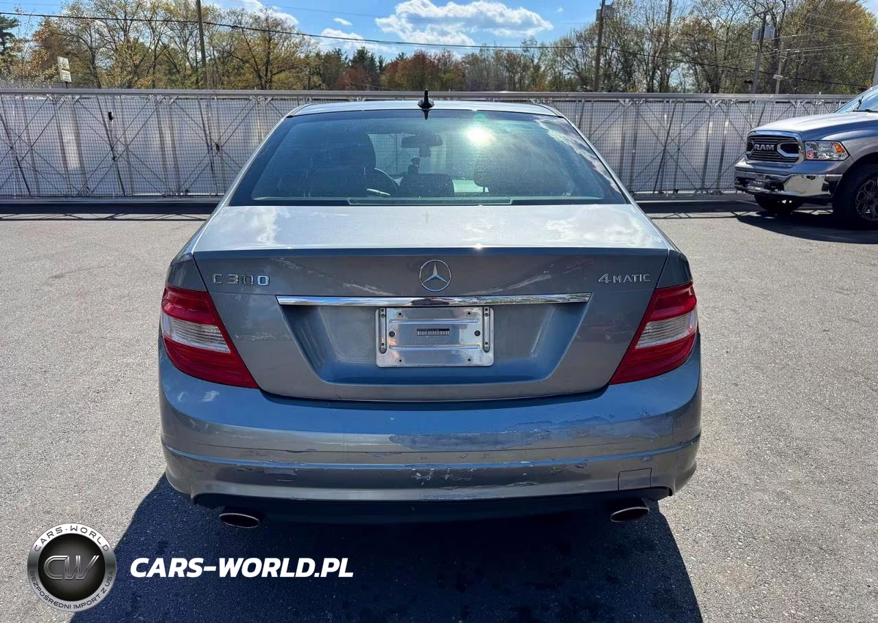 2010 Mercedes-Benz C 300 4Matic VIN:WDDGF8BB7AF451845 - 5