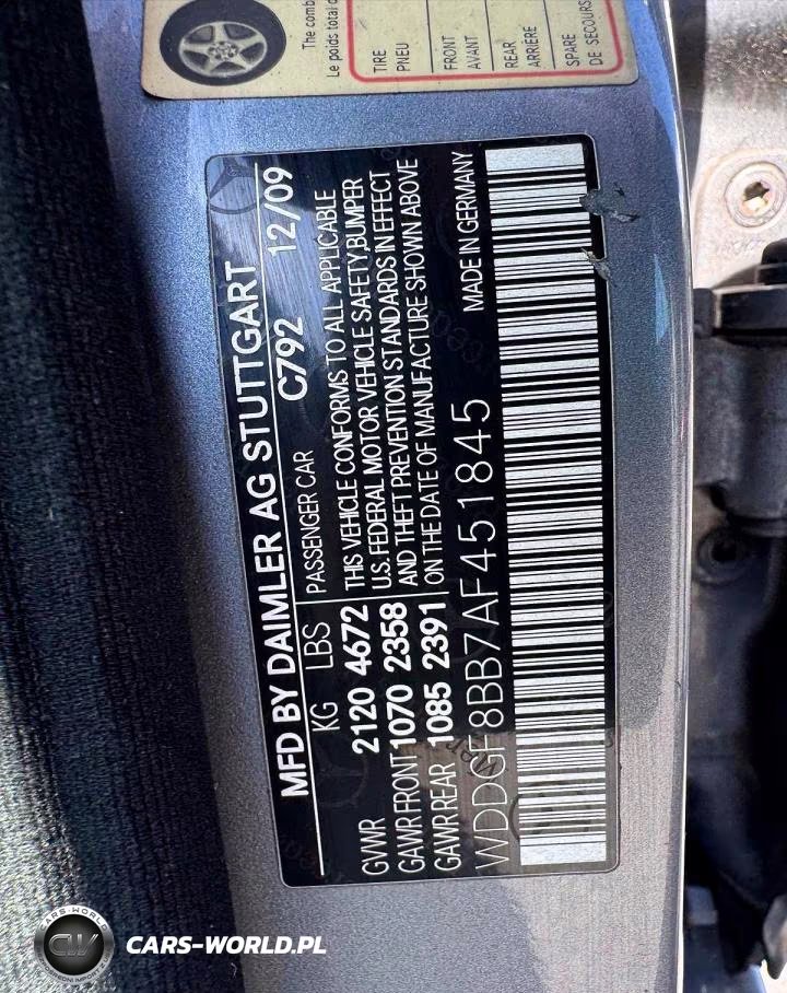 2010 Mercedes-Benz C 300 4Matic VIN:WDDGF8BB7AF451845 - 9