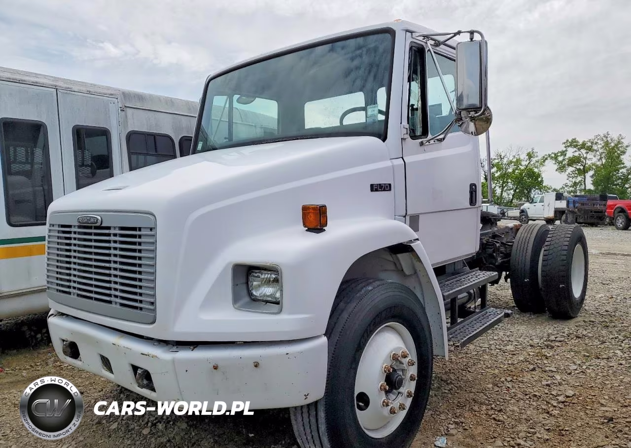 2004 Freightliner Medium Con - Truck Cab And Chassis VIN:1FUBBUDC44HM87511 - 2