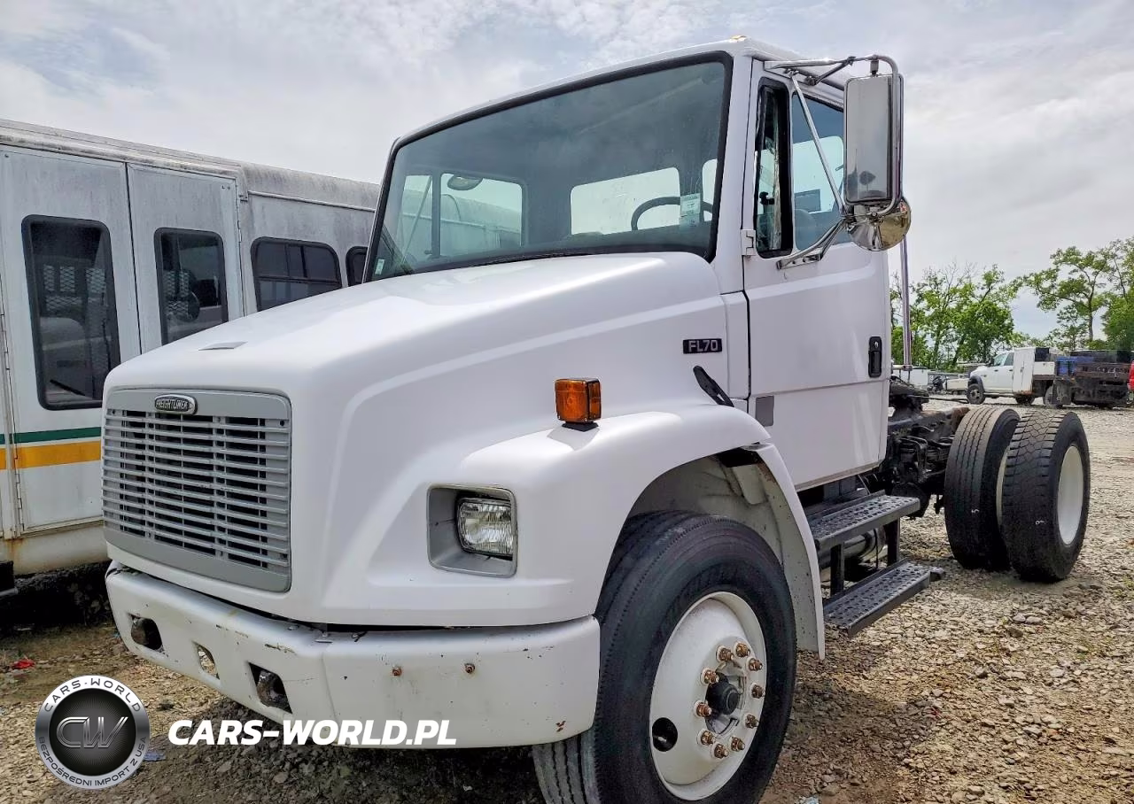 2004 Freightliner Medium Con - Truck Cab And Chassis VIN:1FUBBUDC44HM87511 - 9