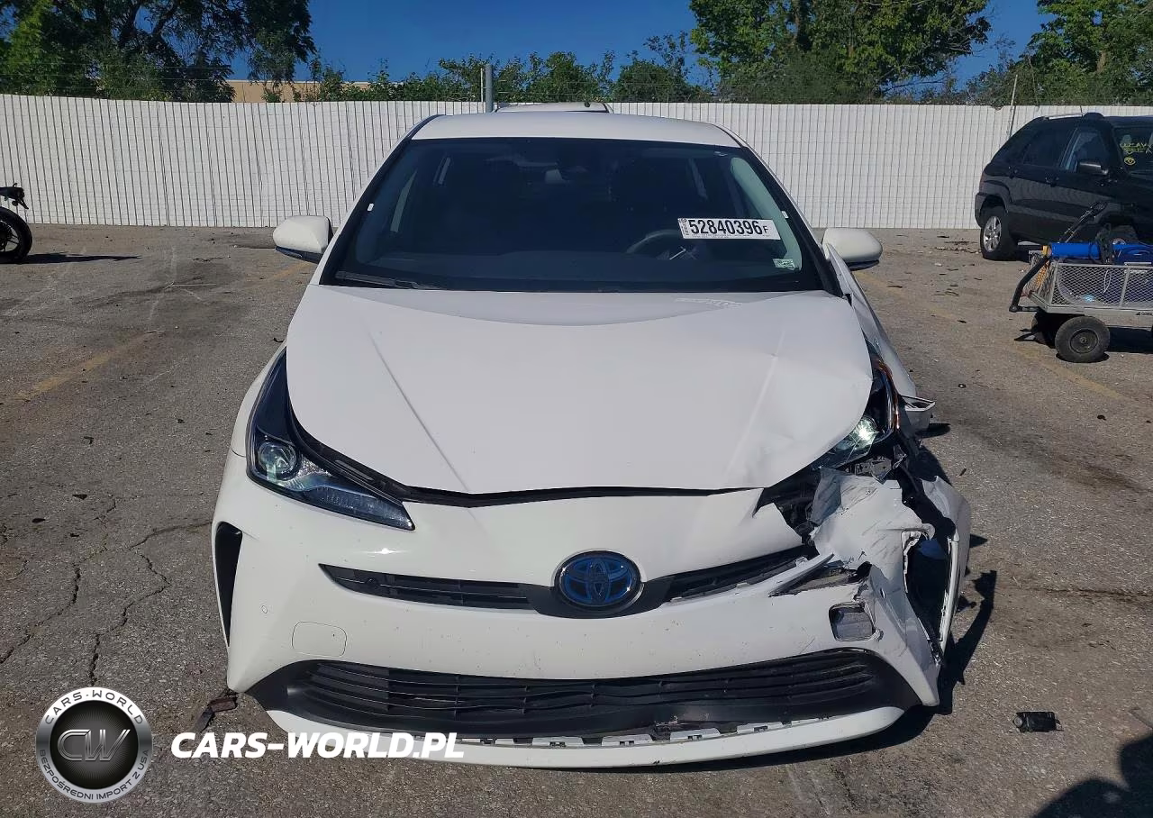 2021 Toyota Prius Le VIN:JTDKAMFU3M3150177 - 5