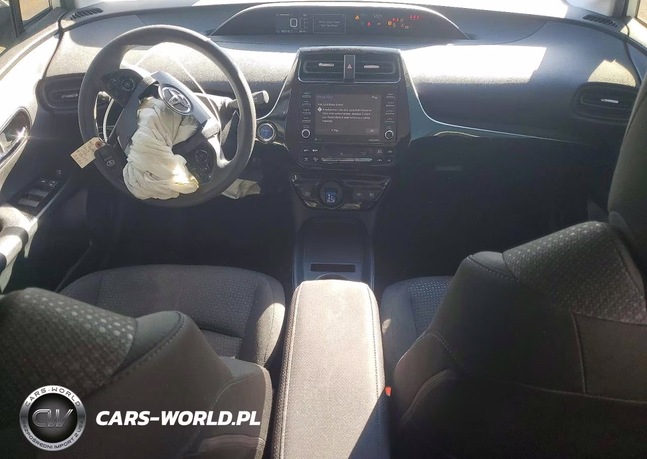 2021 Toyota Prius Le VIN:JTDKAMFU3M3150177 - 8