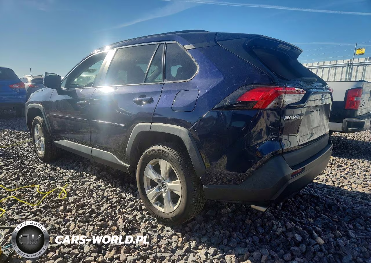 2021 Toyota Rav4 Xle VIN:2T3P1RFV4MW172603 - 2