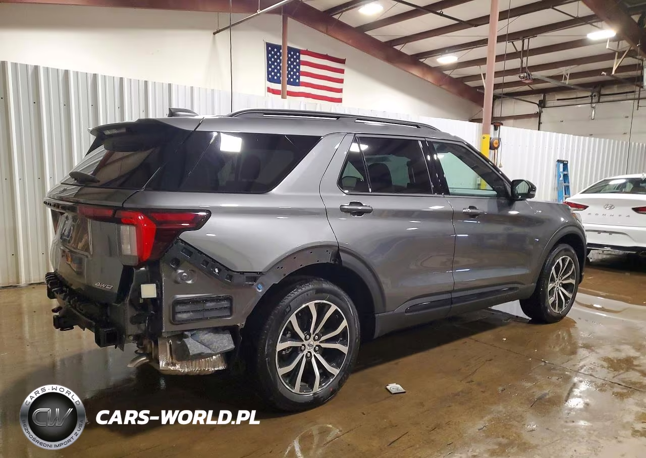 2026 Ford Explorer St-Line VIN:1FMUK8KHXTGB10610 - 3