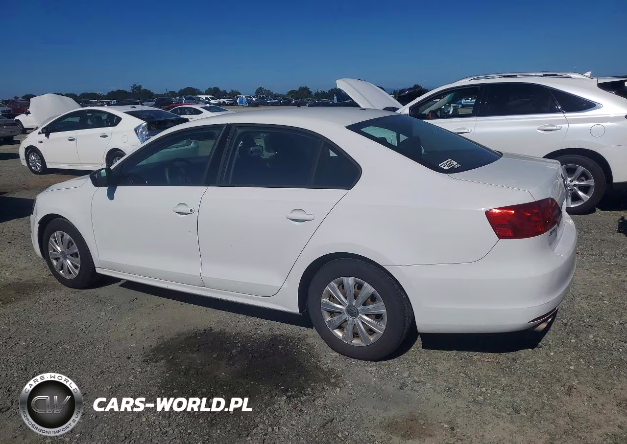 2014 Volkswagen Jetta Base VIN:3VW2K7AJ1EM425750 - 2