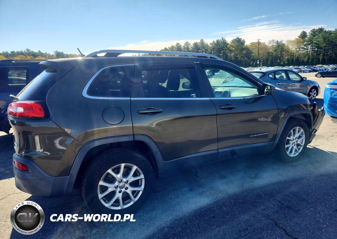 2014 Jeep Cherokee Latitude VIN:1C4PJMCS0EW198289 - 3