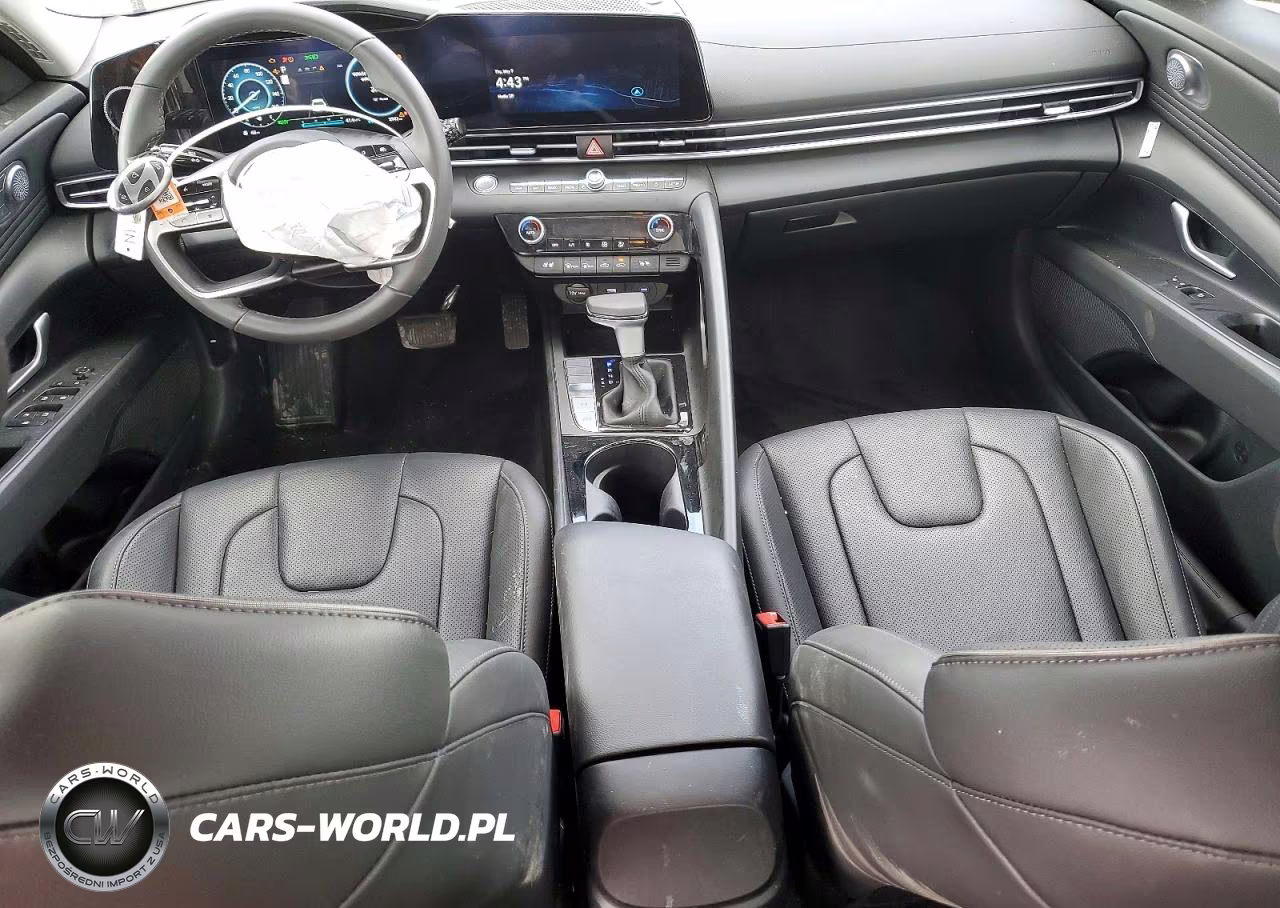 2025 Hyundai Elantra Limited VIN:KMHLN4DJ9SU175931 - 8