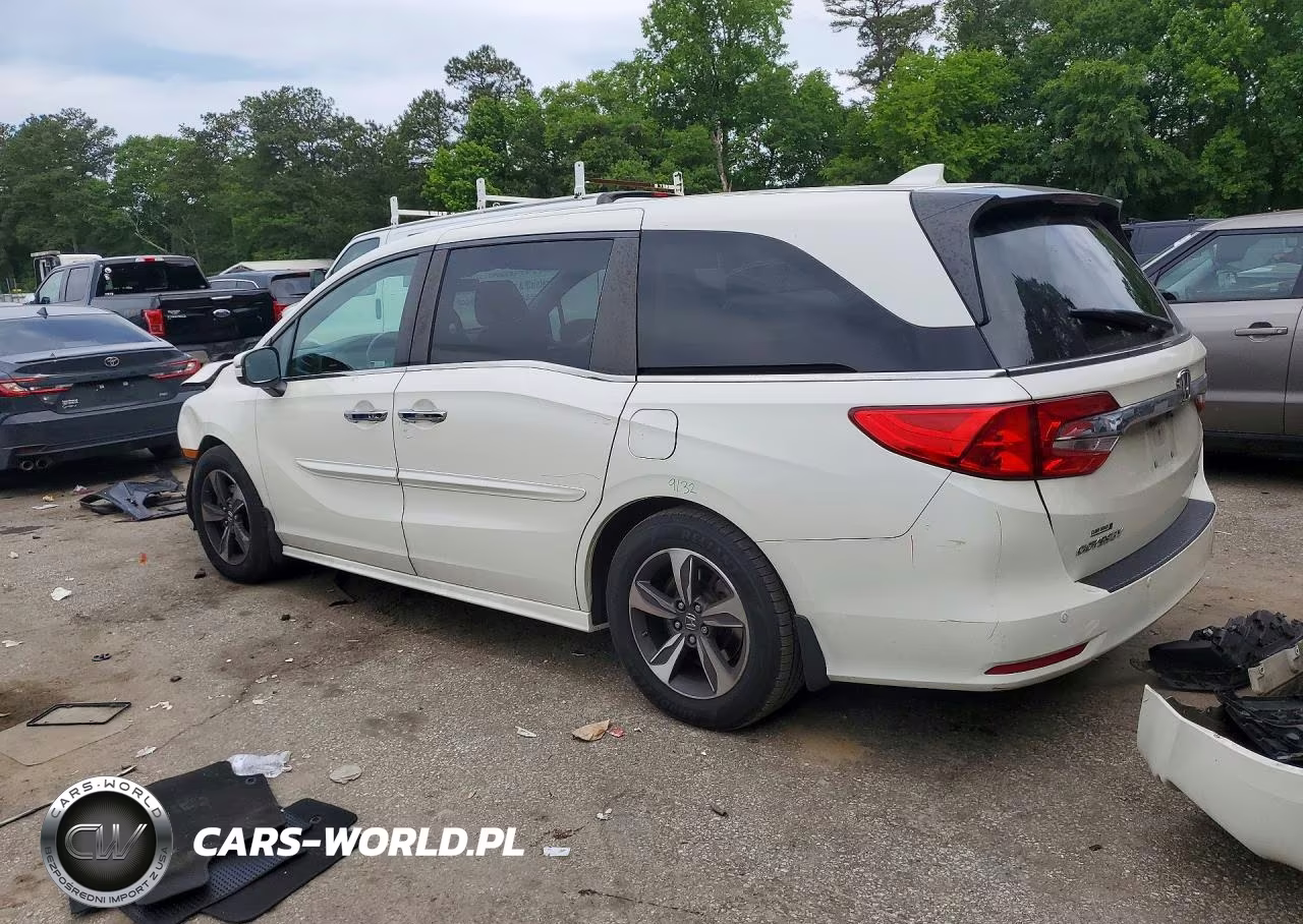 2019 Honda Odyssey Touring VIN:5FNRL6H82KB091482 - 2
