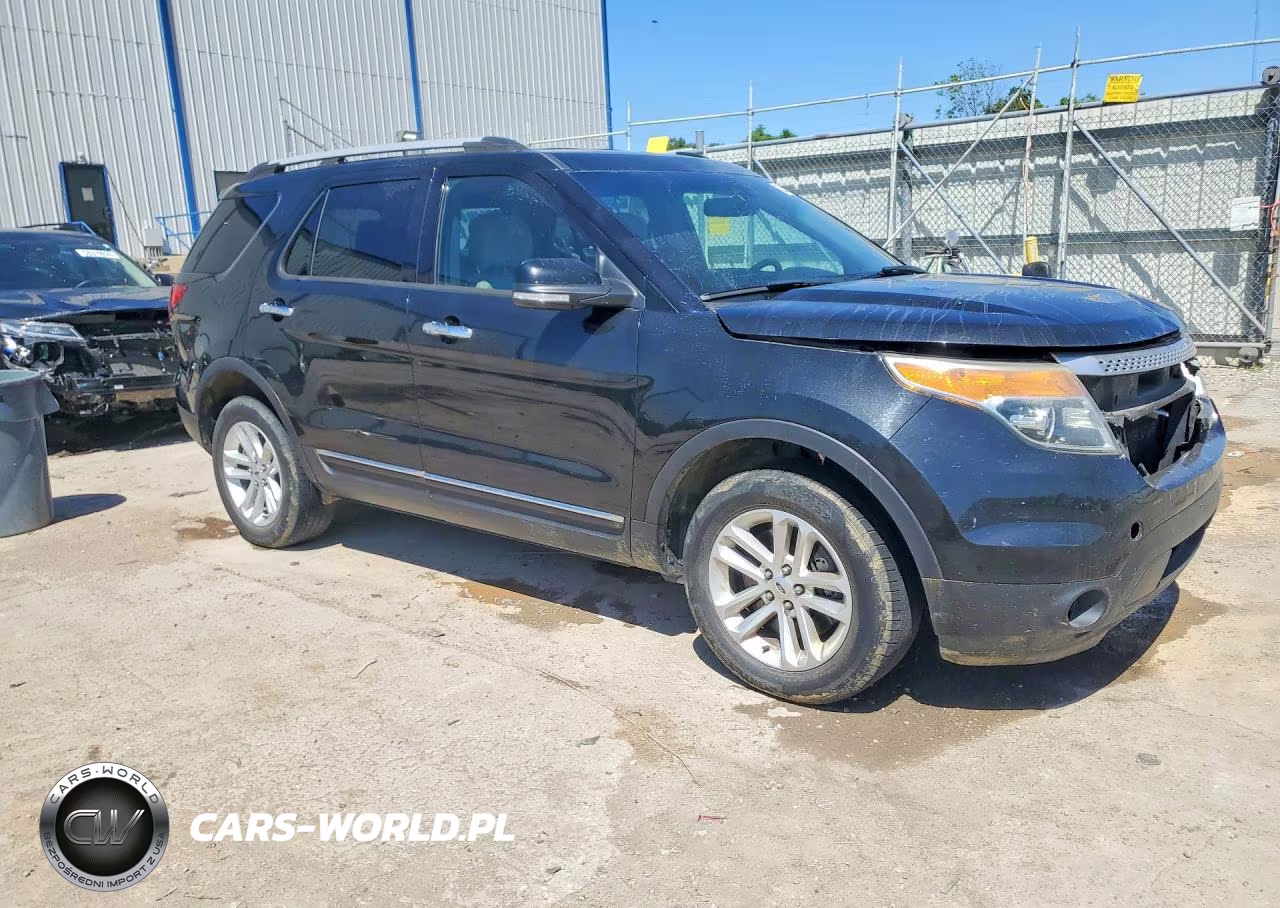 2014 Ford Explorer Xlt VIN:1FM5K8D8XEGB83156 - 4