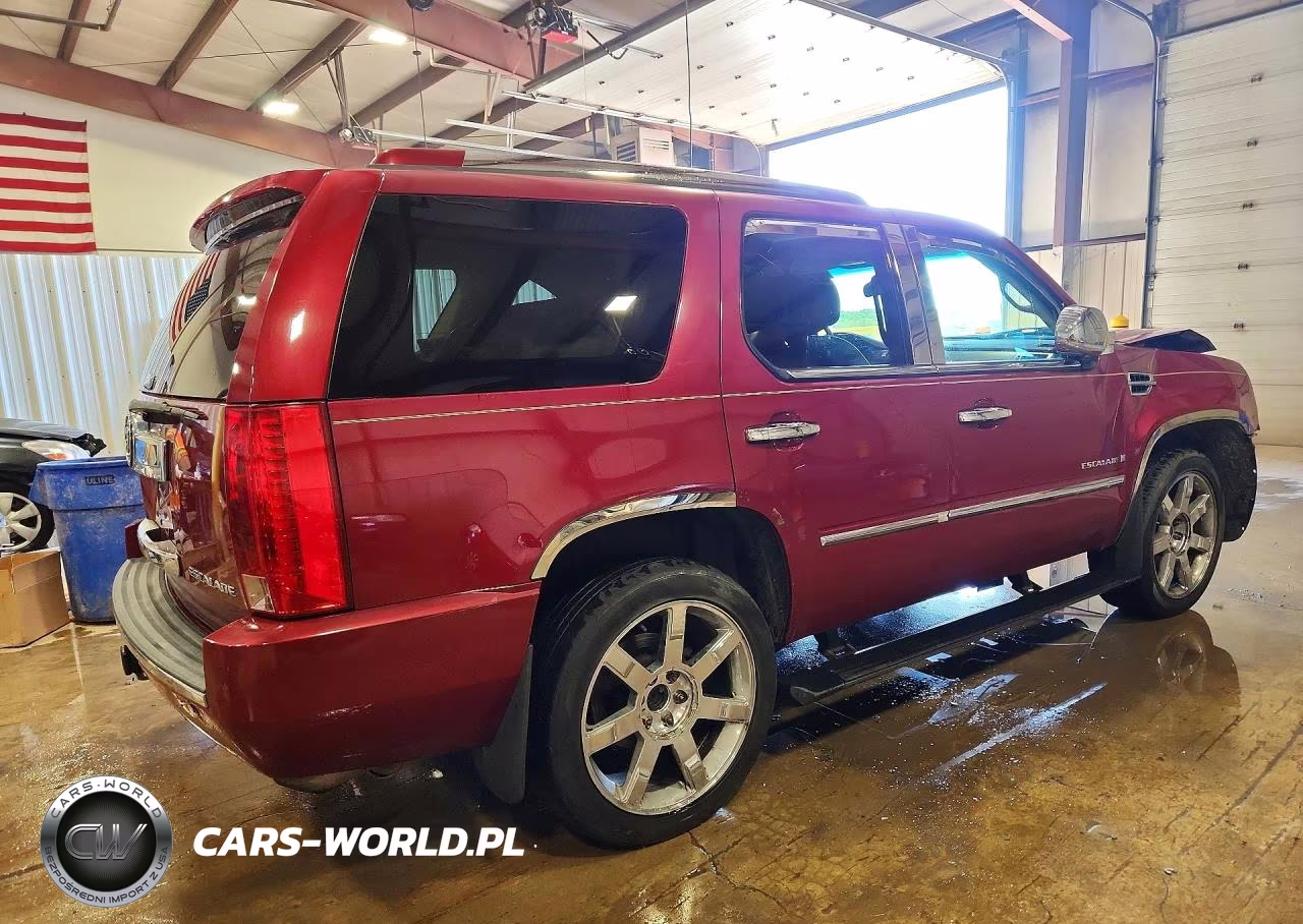 2008 Cadillac Escalade Luxury VIN:1GYFK63808R109472 - 3