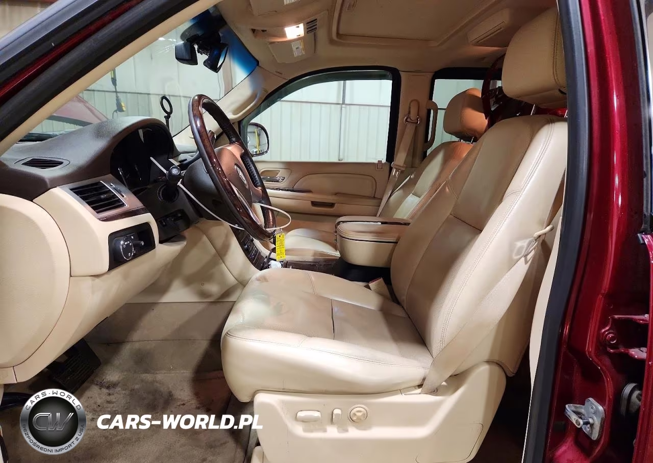 2008 Cadillac Escalade Luxury VIN:1GYFK63808R109472 - 7