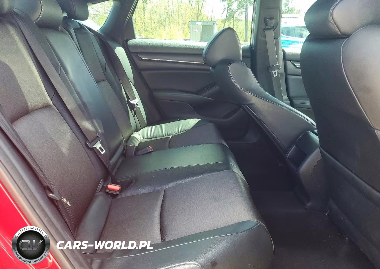 2018 Honda Accord Sport VIN:1HGCV1F30JA236117 - 10