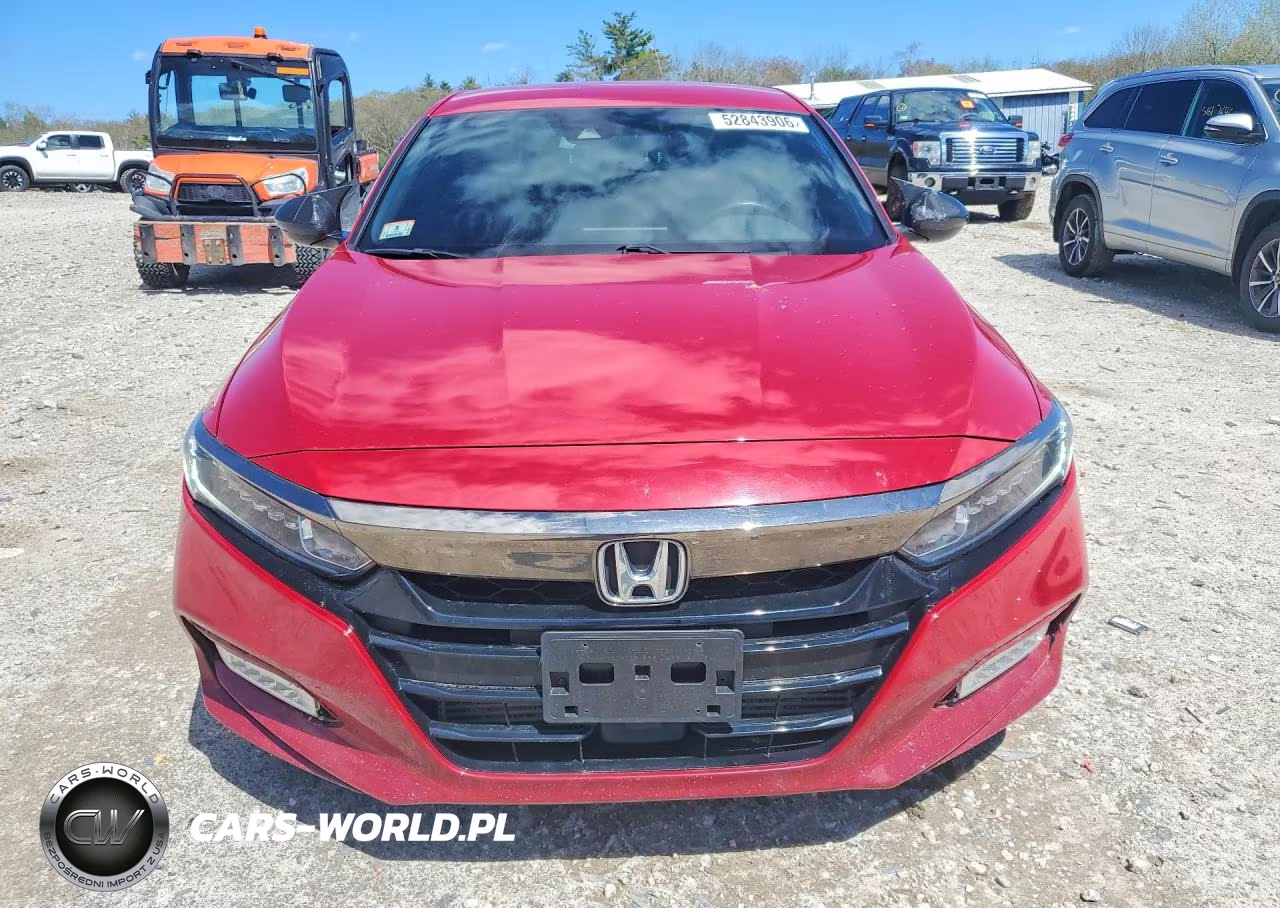 2018 Honda Accord Sport VIN:1HGCV1F30JA236117 - 5