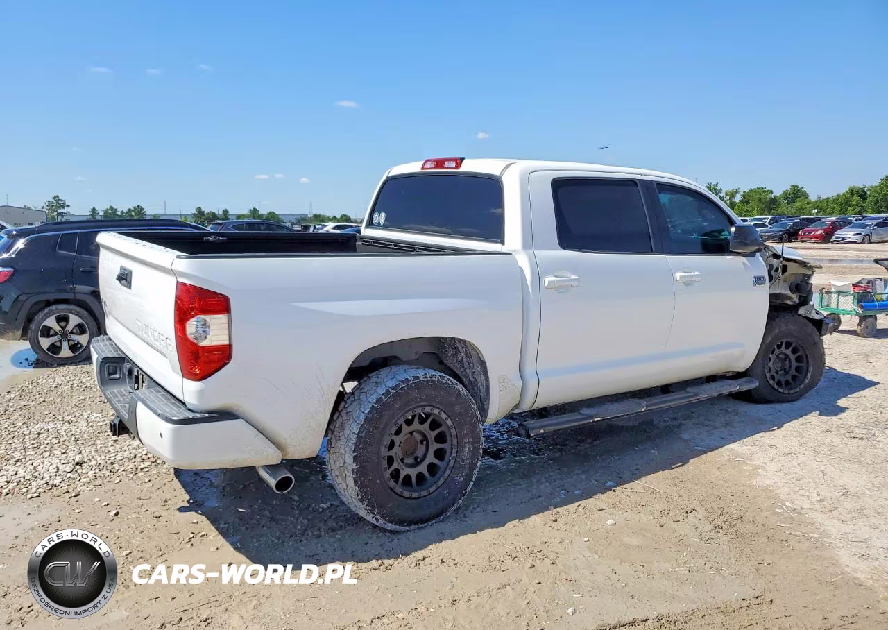 2014 Toyota Tundra VIN:5TFAW5F14EX330075 - 3