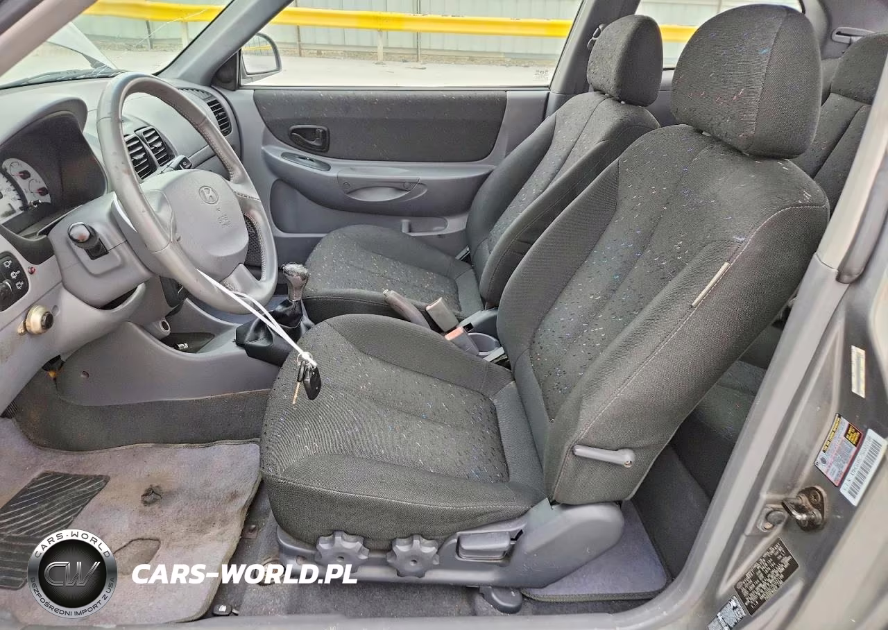 2005 Hyundai Accent Gs VIN:KMHCG35C75U322188 - 7