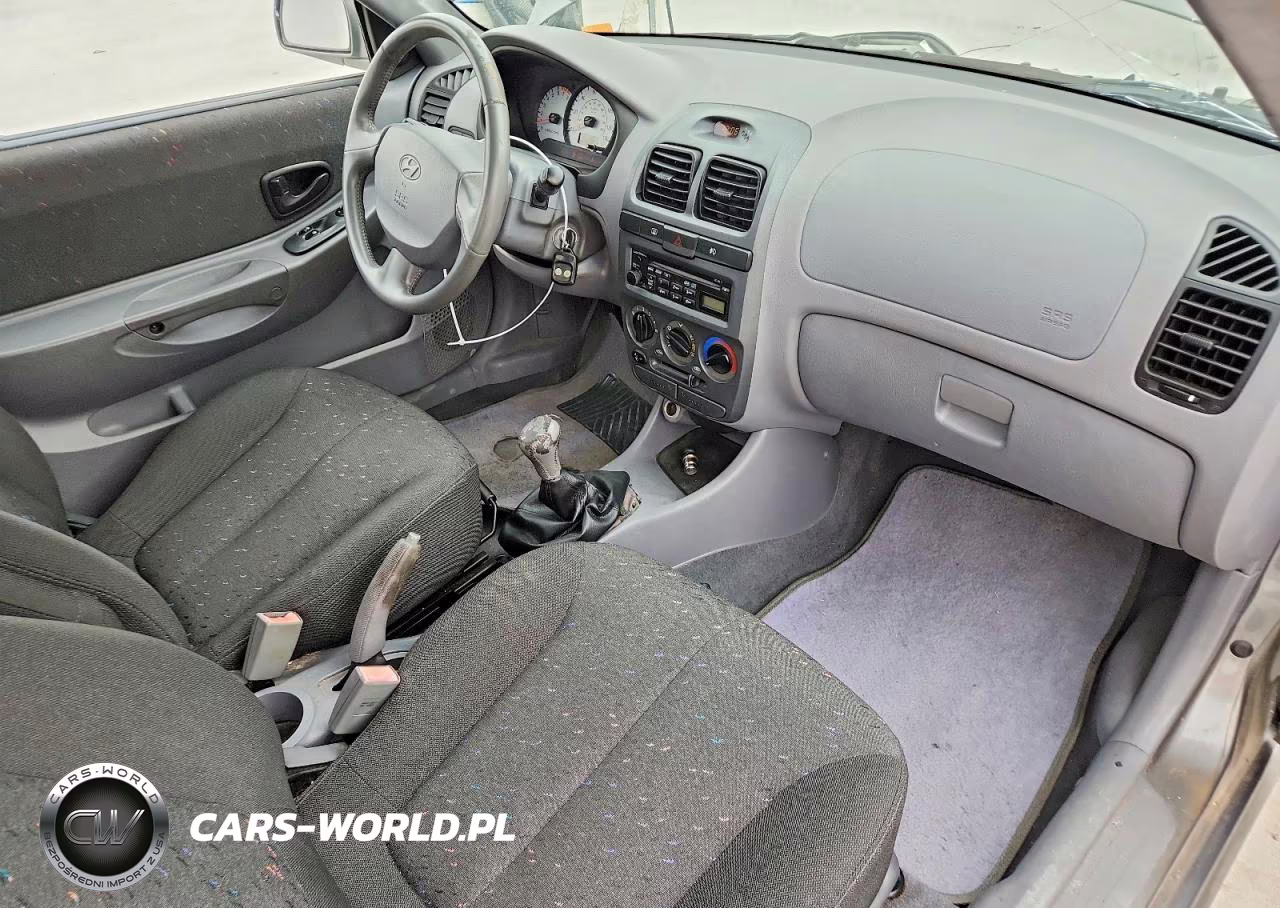 2005 Hyundai Accent Gs VIN:KMHCG35C75U322188 - 8