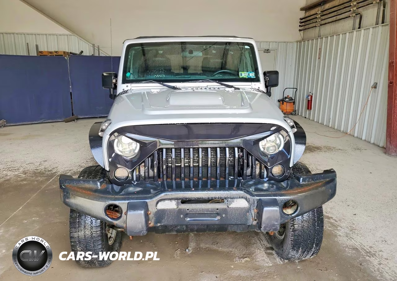 2012 Jeep Wrangler Unlimited Rubicon VIN:1C4BJWFG0CL248636 - 5