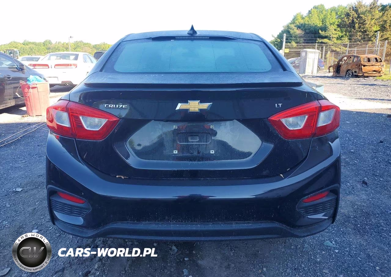 2017 Chevrolet Cruze Lt VIN:1G1BE5SM4H7145612 - 6
