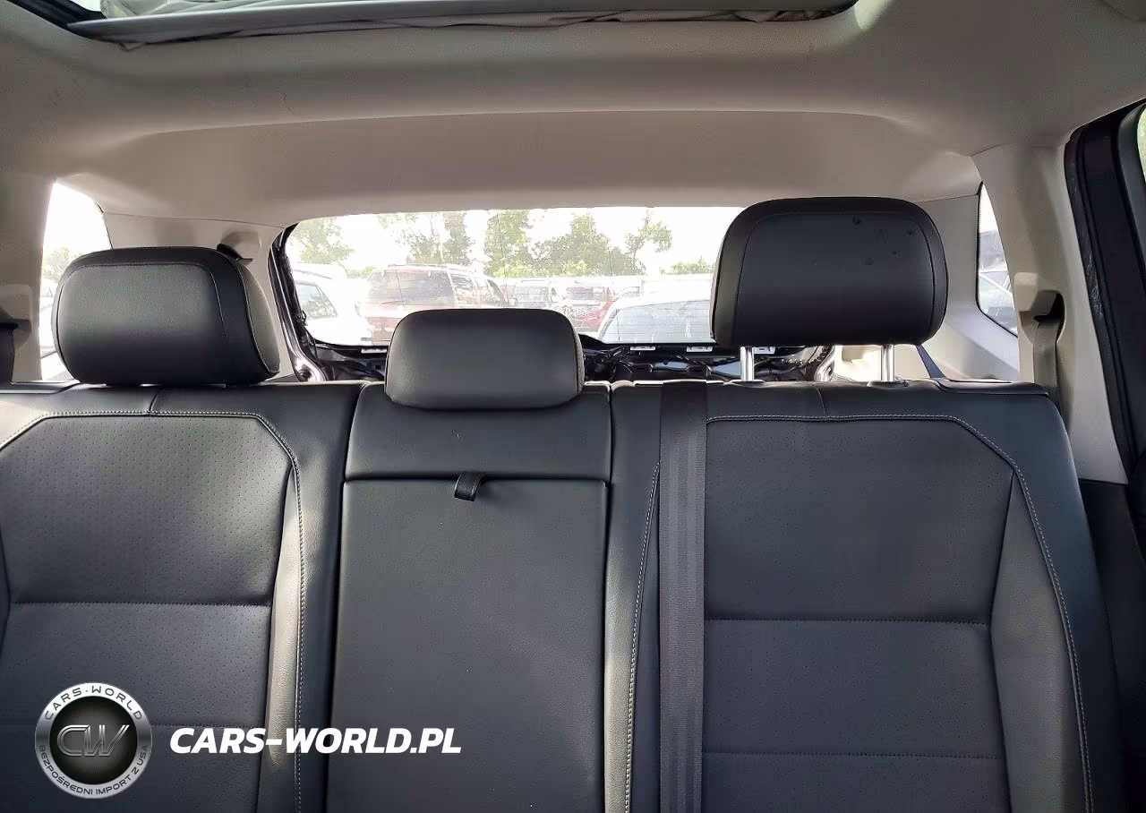 2018 Volkswagen Tiguan Se VIN:3VV3B7AX3JM185477 - 10