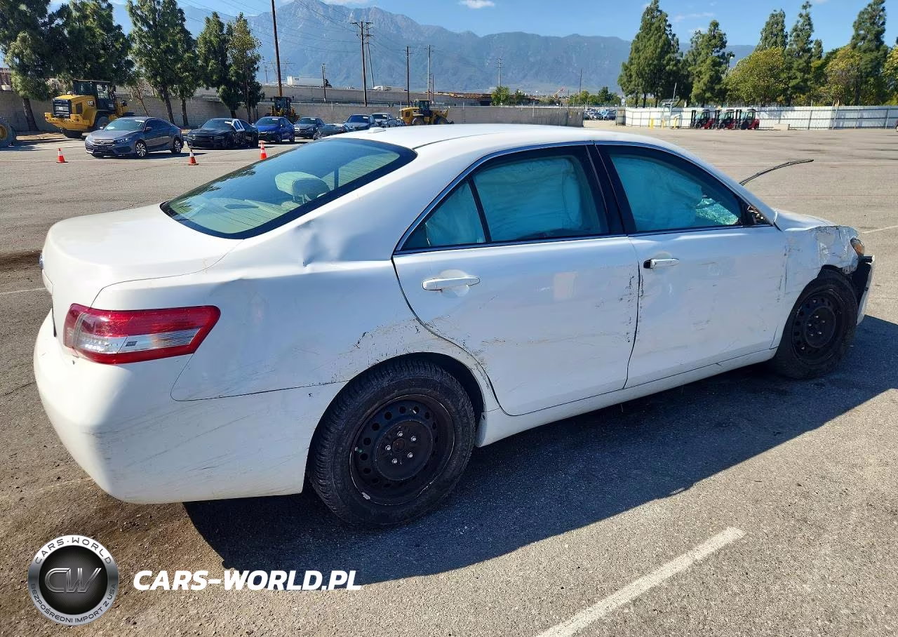 2010 Toyota Camry Le VIN:4T1BF3EK0AU548430 - 3
