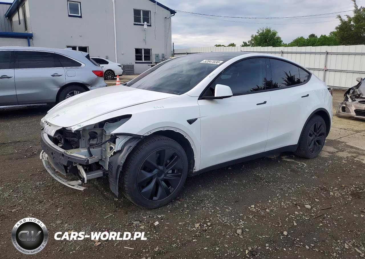 2025 Tesla Model Y – zdjęcie 1 z 12