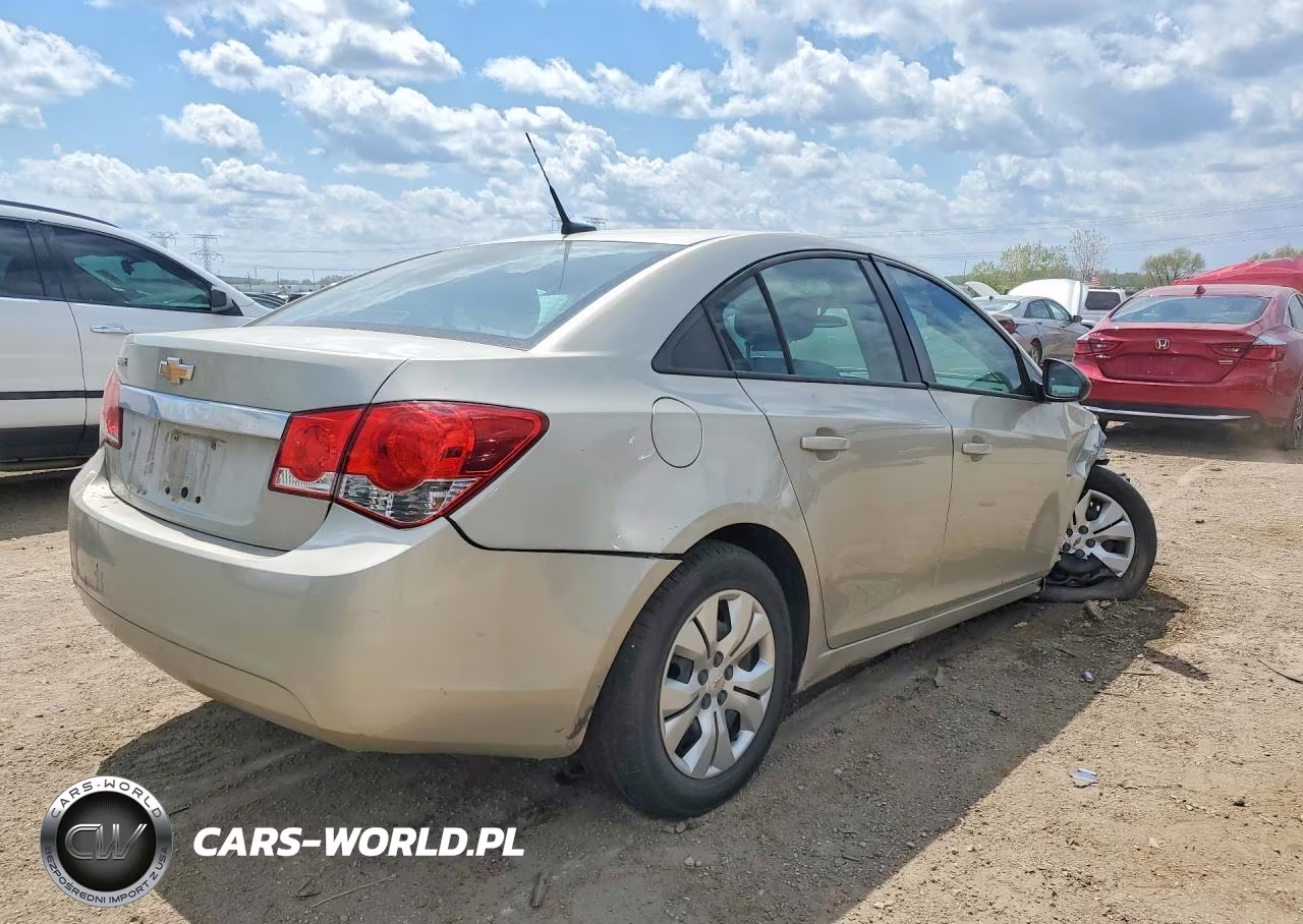 2013 Chevrolet Cruze Ls VIN:1G1PA5SH7D7228577 - 3