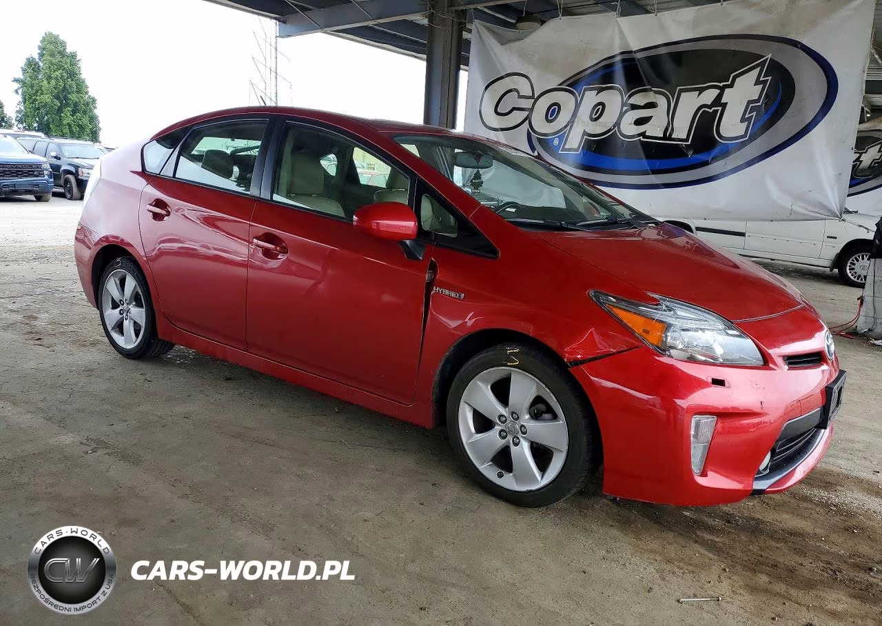 2013 Toyota Prius Five VIN:JTDKN3DU8D1733938 - 4