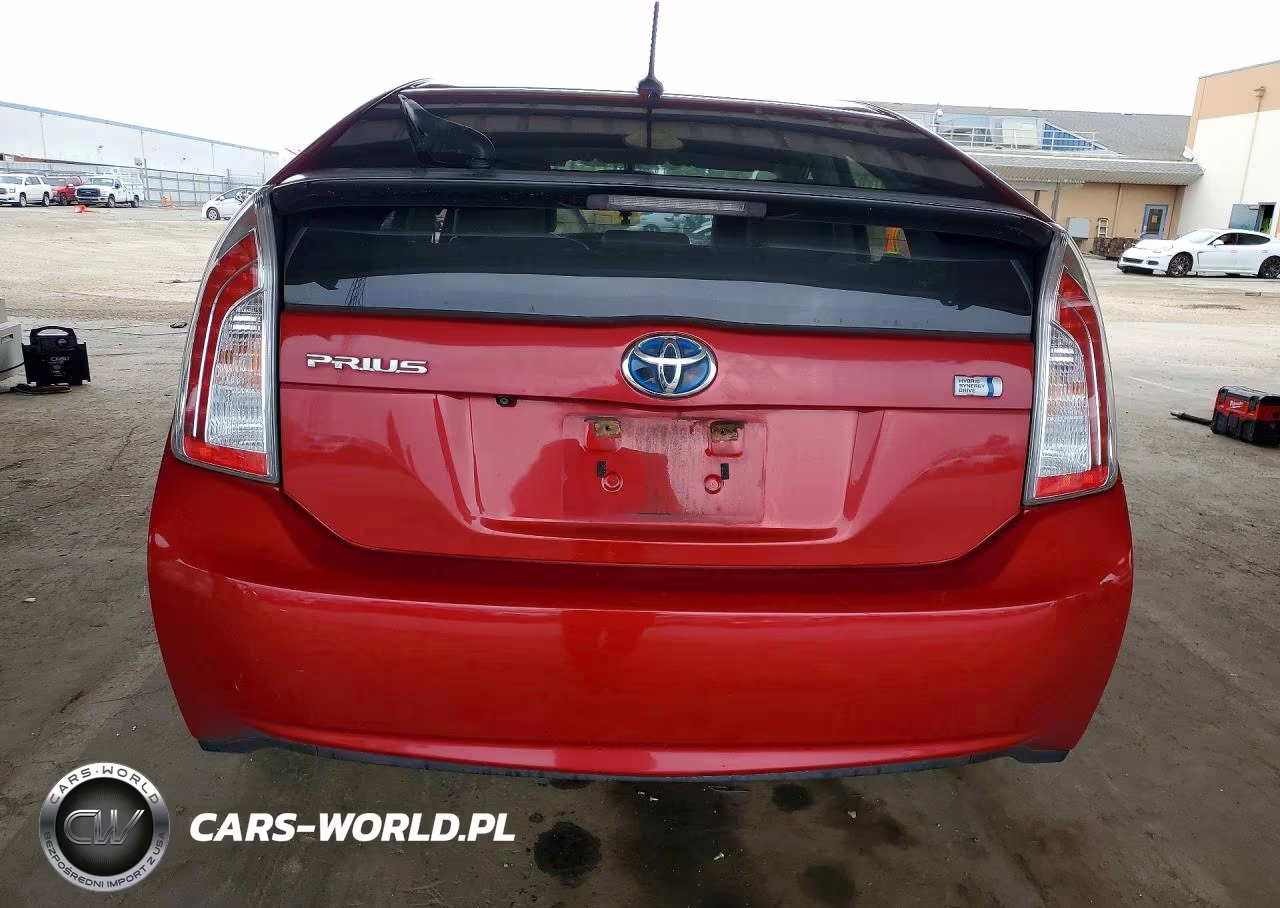 2013 Toyota Prius Five VIN:JTDKN3DU8D1733938 - 6