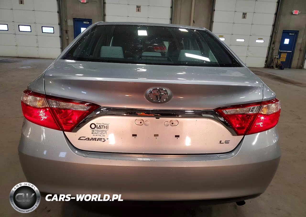 2017 Toyota Camry Le VIN:4T1BF1FK1HU276371 - 6