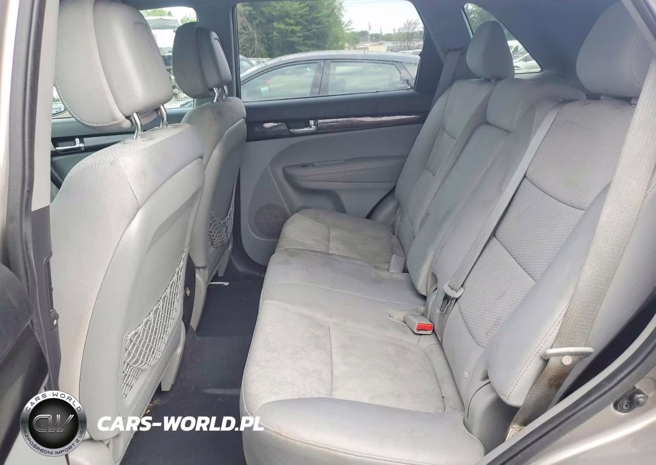 2011 Kia Sorento Lx VIN:5XYKT3A12BG069598 - 11