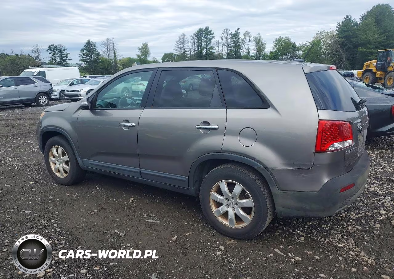 2011 Kia Sorento Lx VIN:5XYKT3A12BG069598 - 2