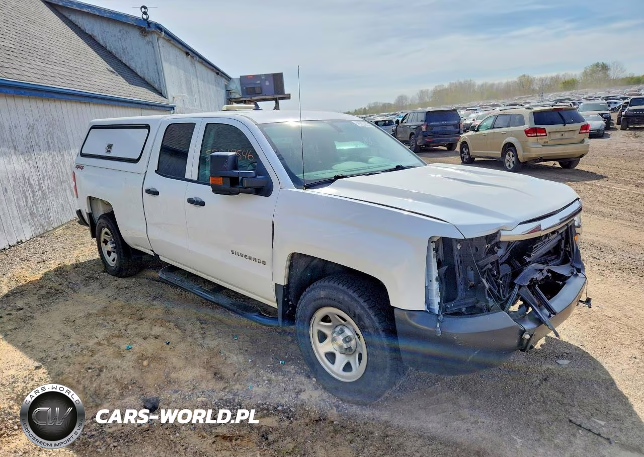 2018 Chevrolet Silverado K1500 VIN:1GCVKNEH4JZ248129 - 4