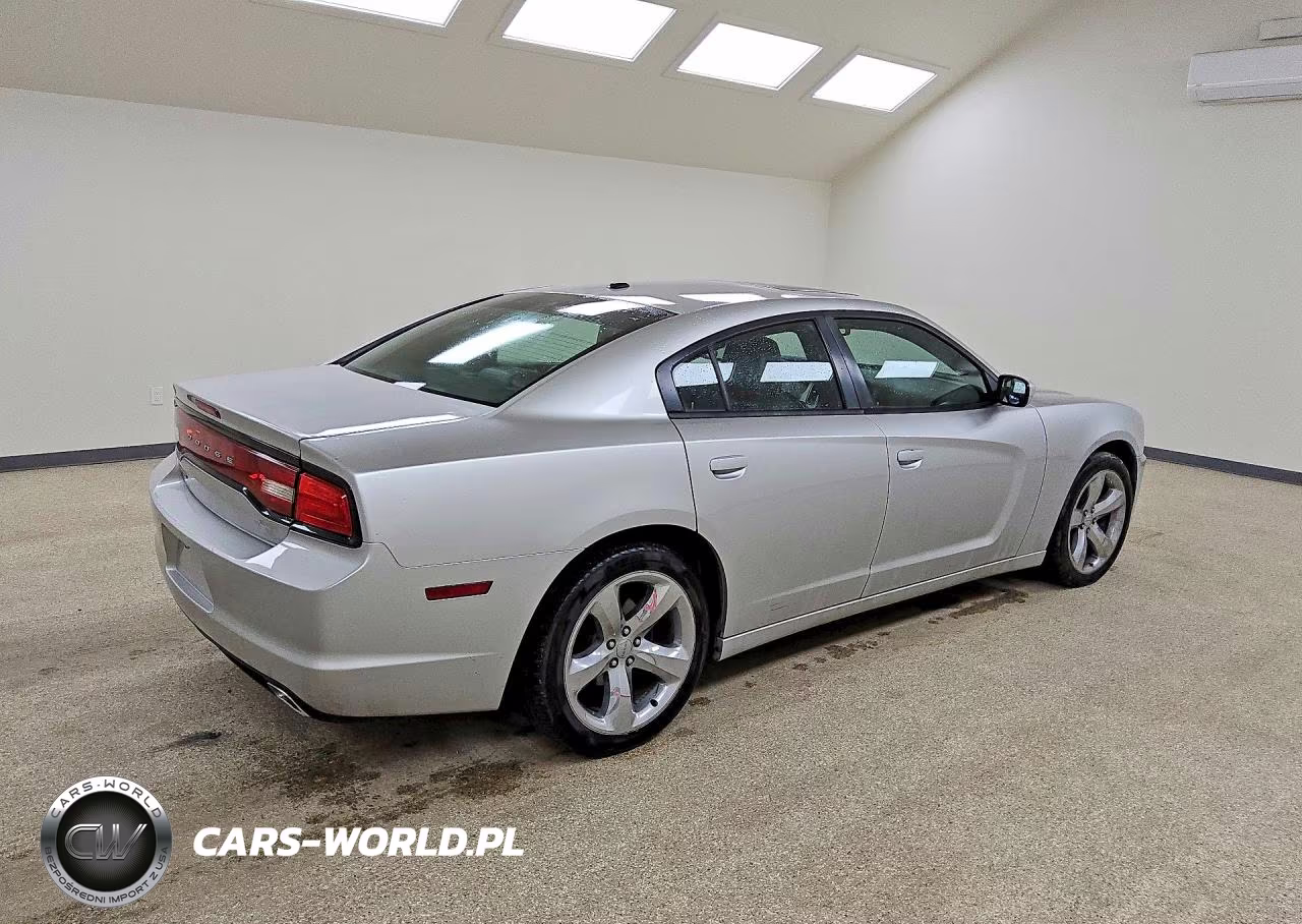 2011 Dodge Charger VIN:2B3CL3CG2BH613610 - 3