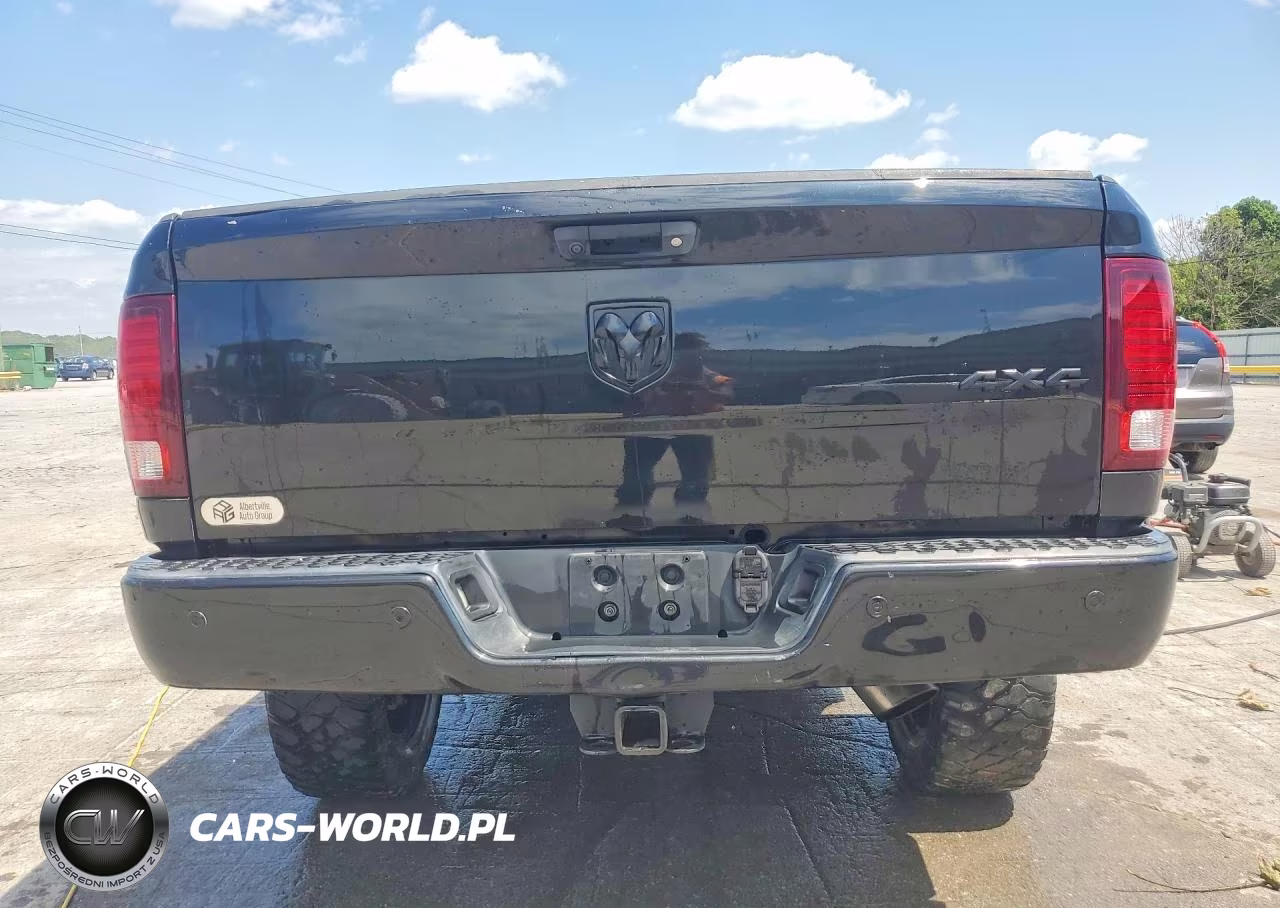 2017 Ram 2500 Laramie VIN:3C6UR5NL2HG711849 - 6