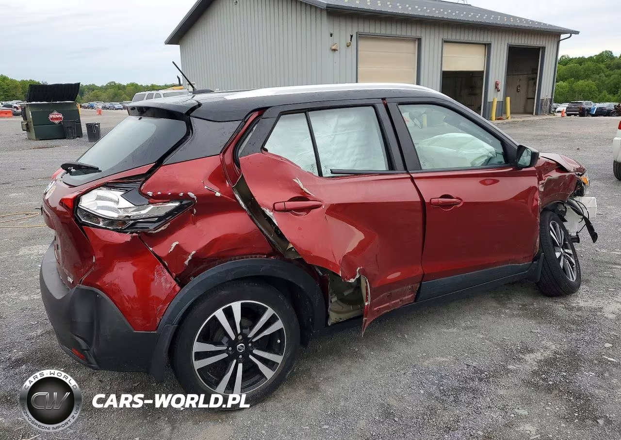 2018 Nissan Kicks Sv VIN:3N1CP5CU6JL508243 - 3