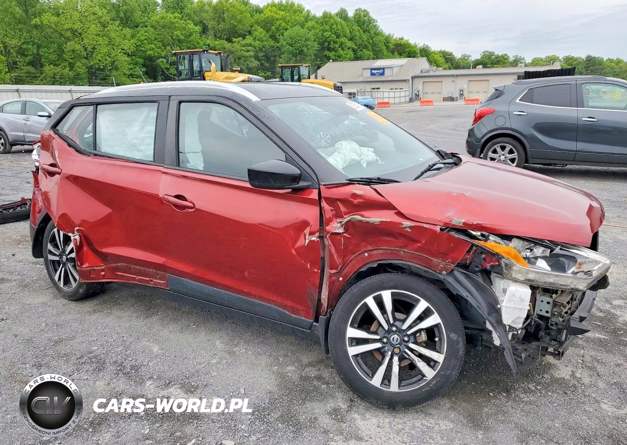 2018 Nissan Kicks Sv VIN:3N1CP5CU6JL508243 - 4